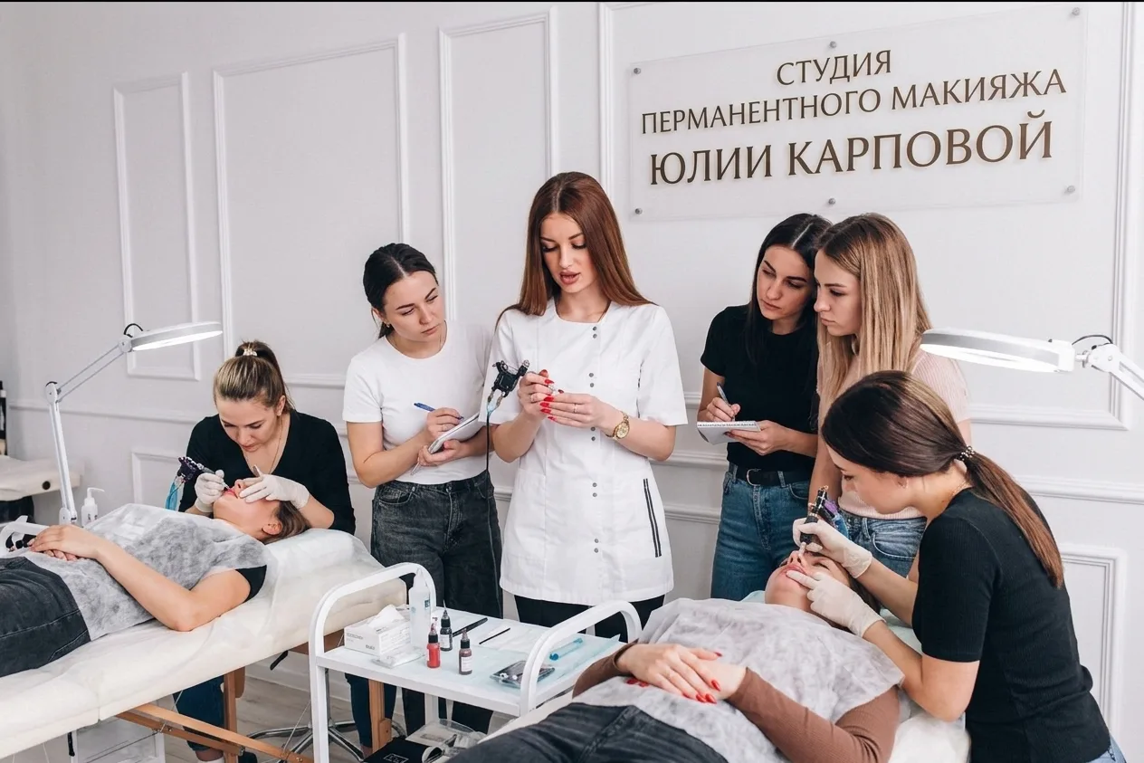 Современные тренды: перманентный макияж как главный из них!

Наша современная жизнь вносит свои корр