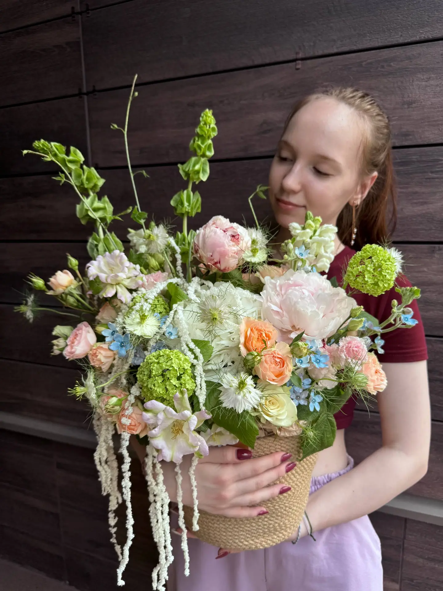 Летняя красота! 💐 

Корзина наполненная летними цветами! Самое то, для того что бы порадовать своих