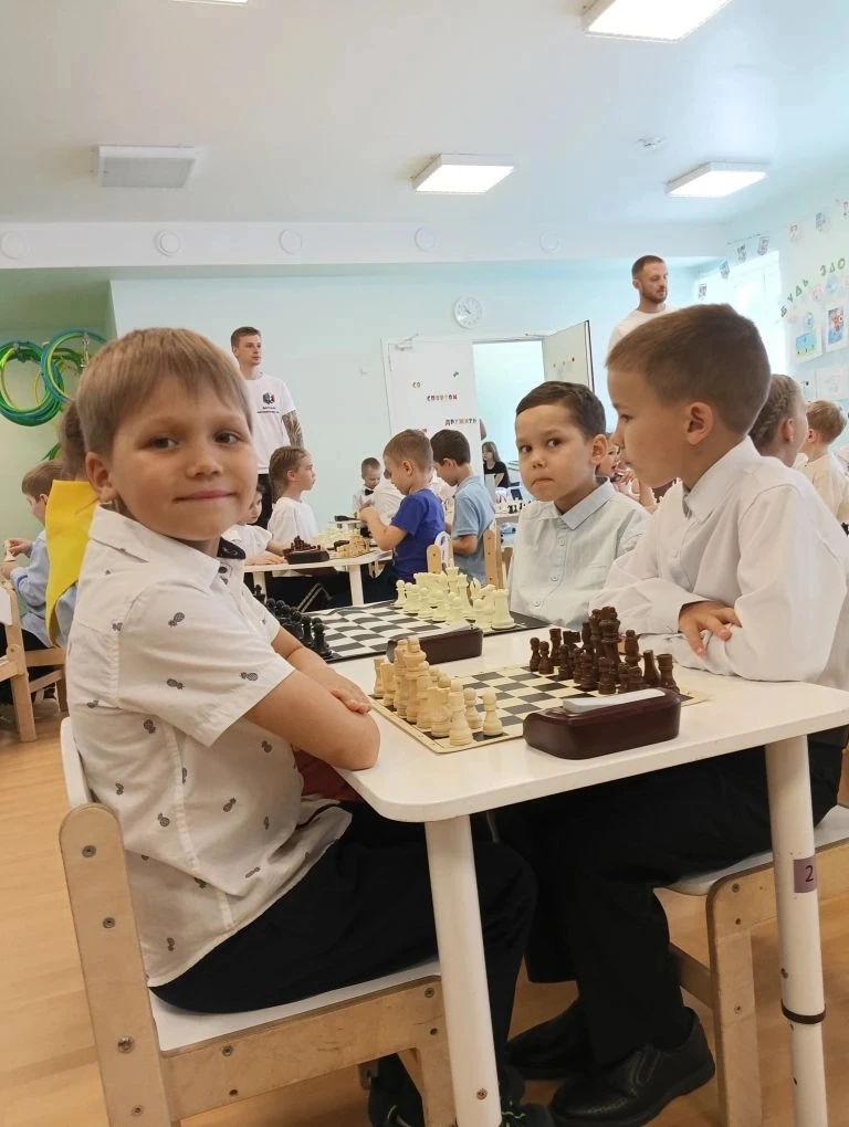 🎉 Шахматы — это про характер, и наши ребята его показали! 💪
Дети приняли участие в 4 этапе шахматн
