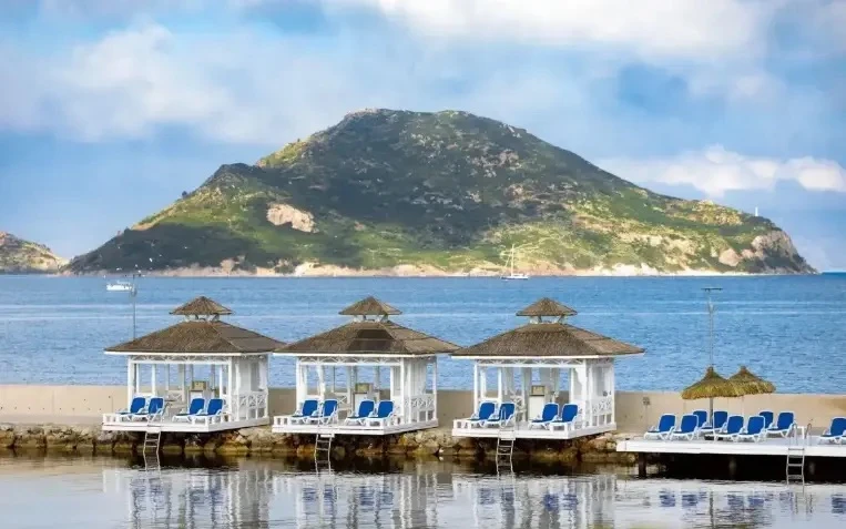 Бодрум в Турции всегда привлекает своими шикарными видами на горы, острова, море и живо...