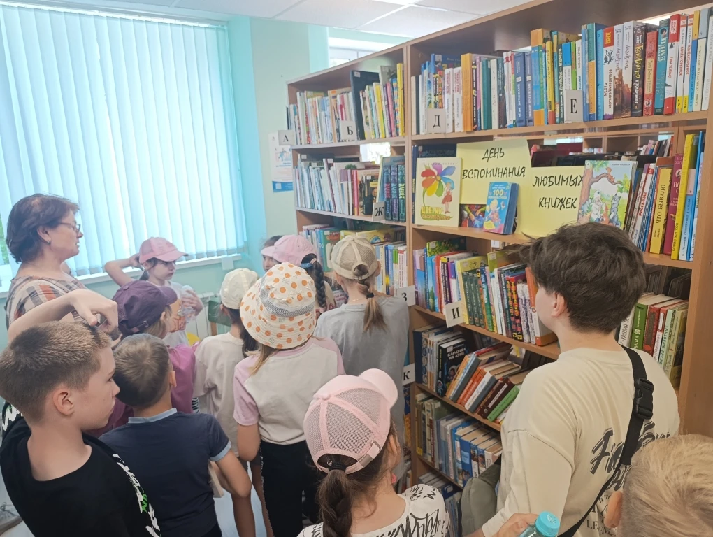 День вспоминания любимых книжек💛📖

Сотрудники библиотеки на ул. Шибанкова, 24, пригласили всех жел