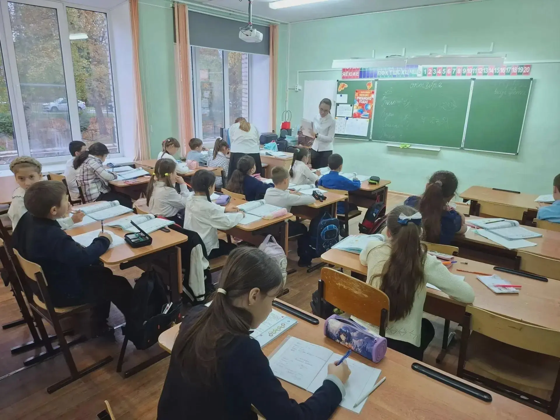 Ученики школы № 18 на один день стали учителями