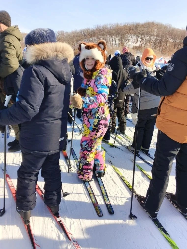 Какие у нас замечательные ученики!Ни мороз , ни ветер️ им ни по чем! Ученица 3Г класса, Шатунова Дар