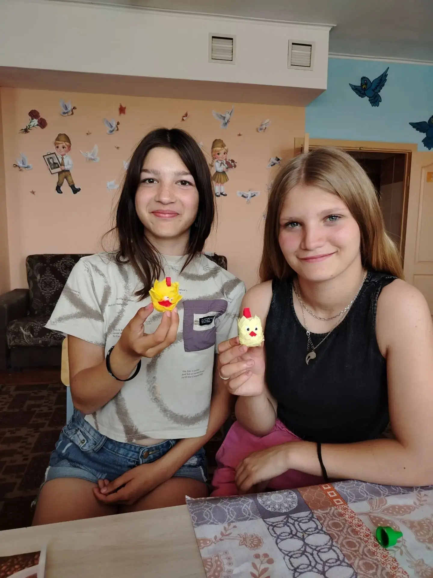 "Творчество-волшебная птица"

"В каждом ребёнке дремлет птица, которую нужно разбудить для полёта.
Т