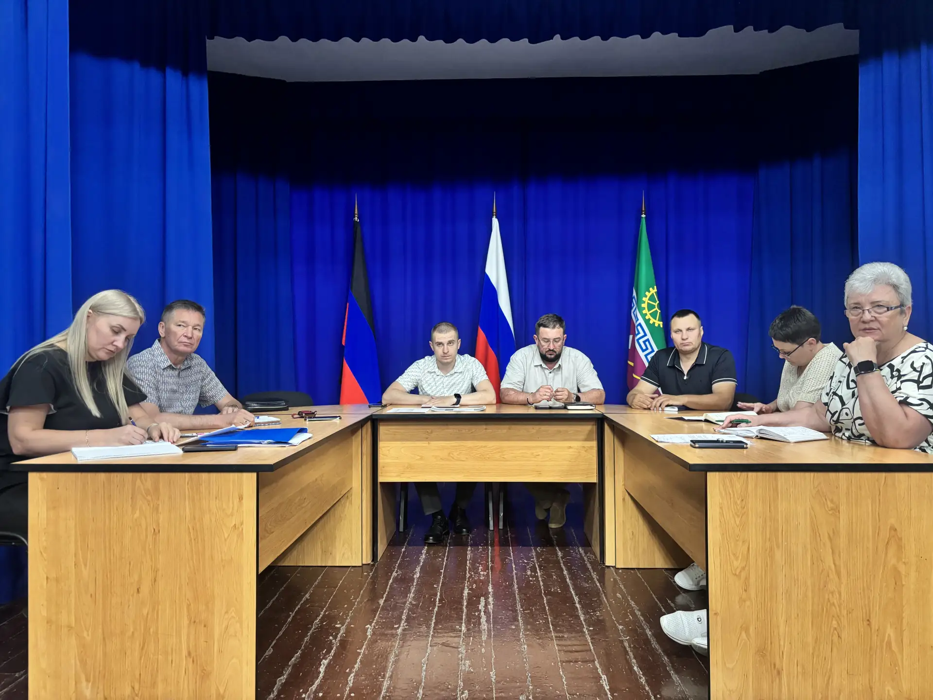 ✅ Провел аппаратное совещание с руководителями структурных и территориальных подразделений Администр
