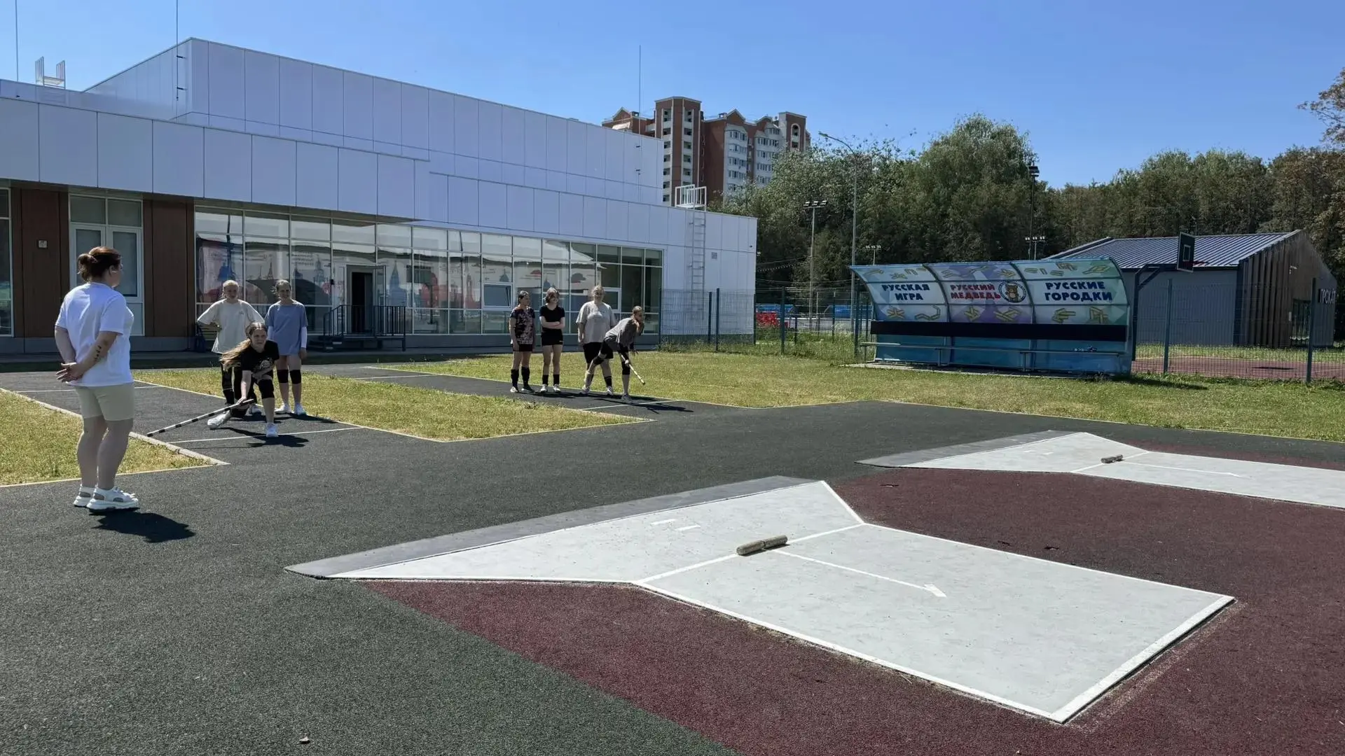 🎯 10 июня на городошной площадке спорткомплекса «Русский медведь» состоялось очередное занятие с ин