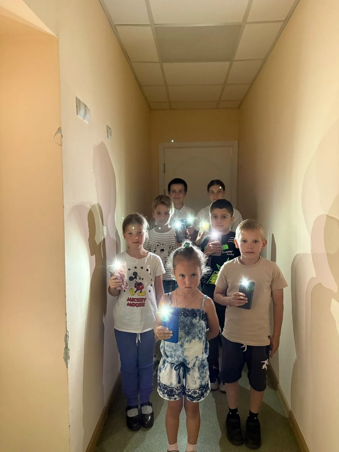 Зажги синим: вместе за здоровое будущее! 
В нашем школьном лагере «Солнышко» в рамках месячника «Вме