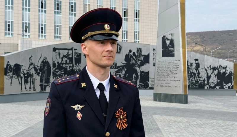 🇷🇺В честь 10-летия викторины «Моя полиция - моя Россия» полицейские Колымы продолжают серию ретрос