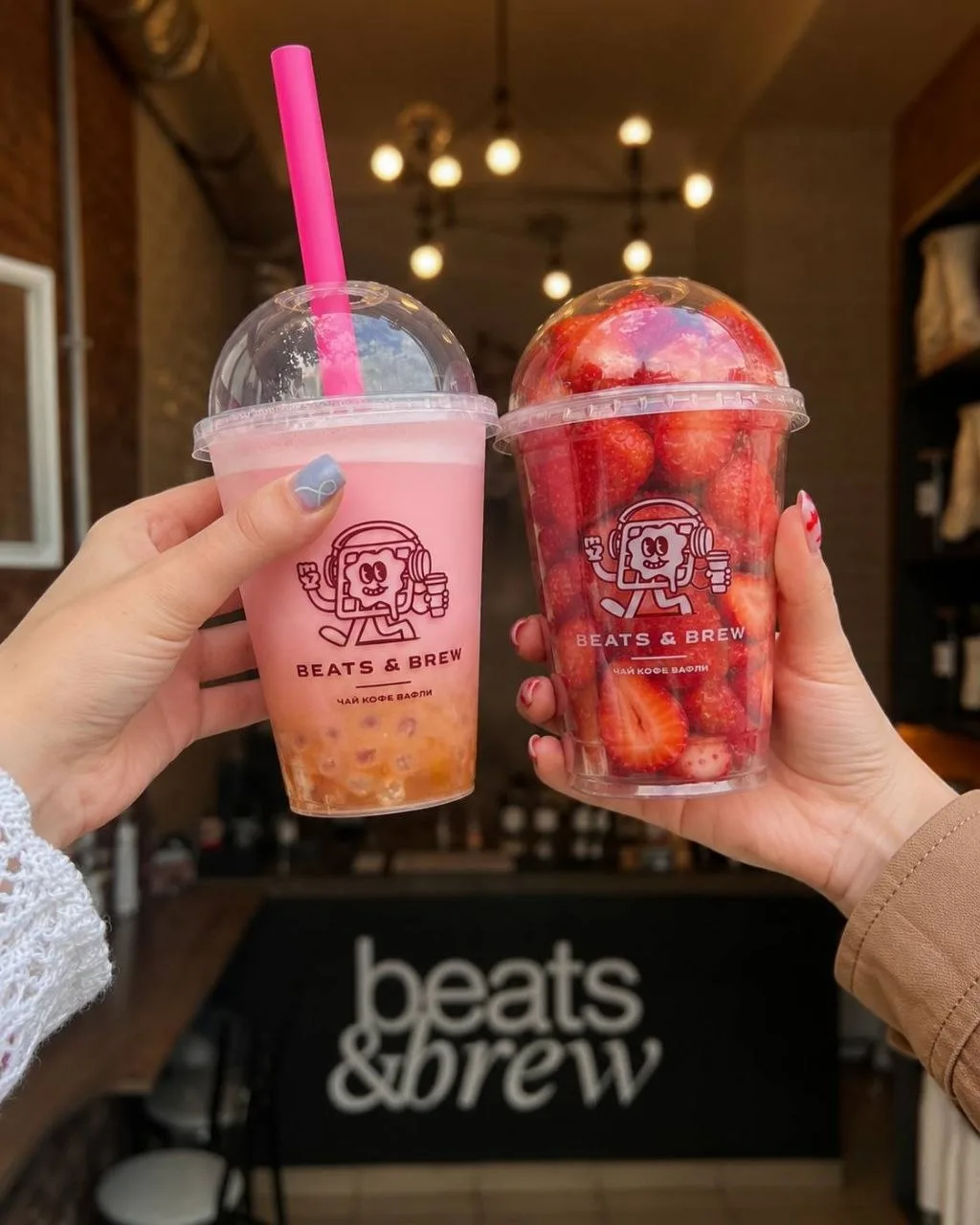 Ягодный беспредел в Beats&Brew 🍓

В самый длинный день года, 21 июня, каждому гостю при заказе кофе