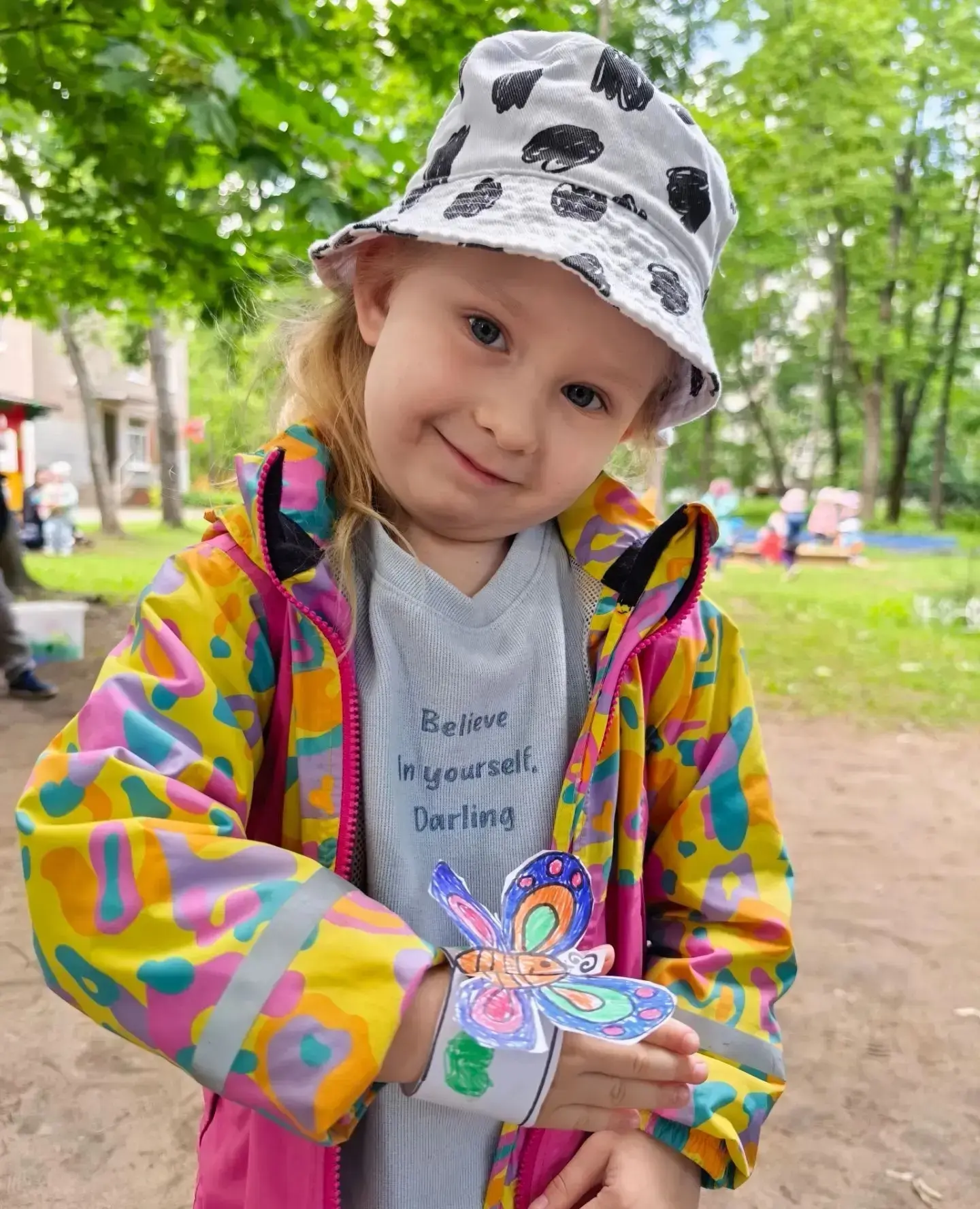 🦋 Сегодня — День бабочек!

Наши маленькие исследователи вместе со студентами погрузились в мир прир