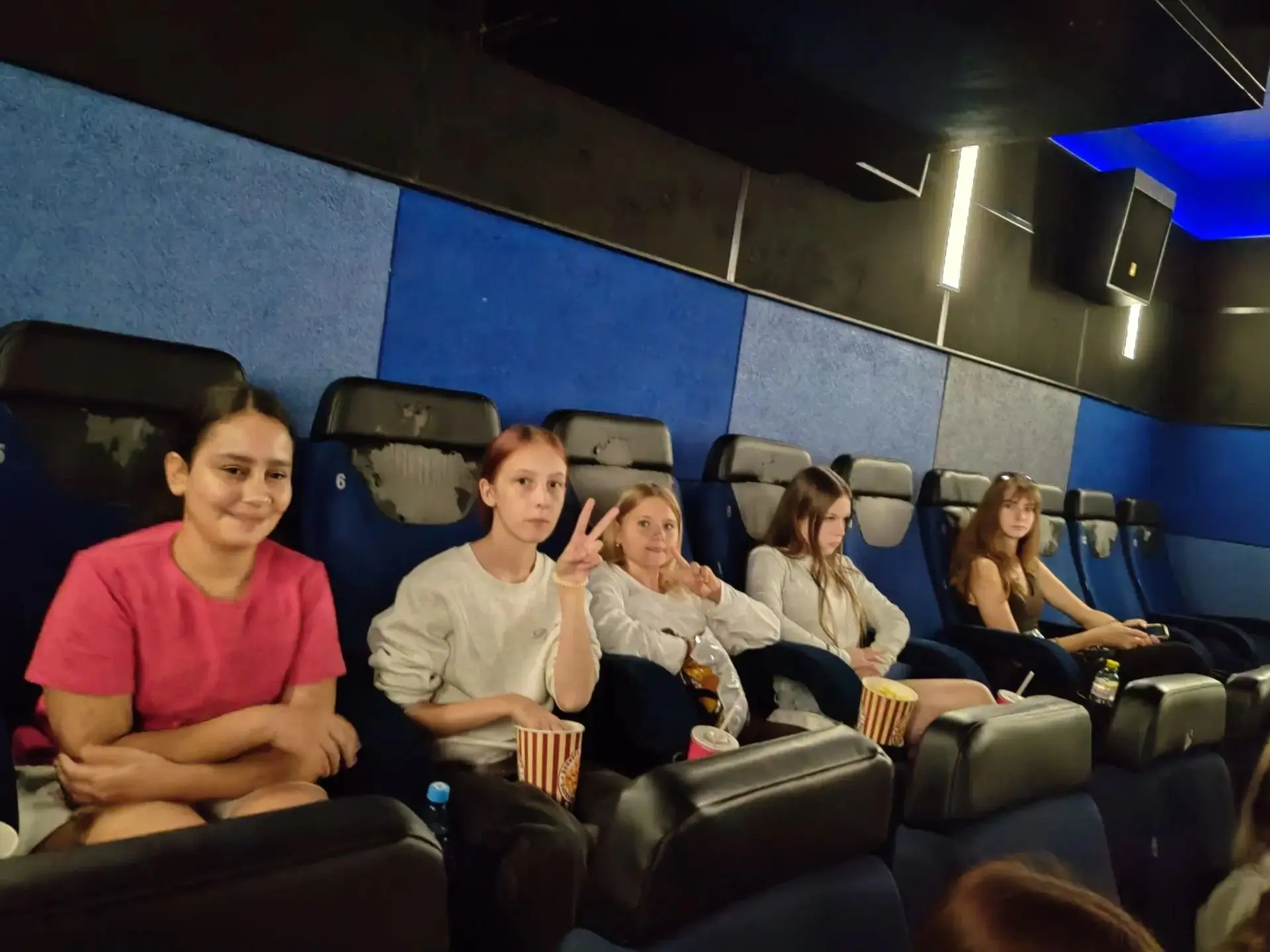 Сегодня ученики 9 "А" класса посмотрели фильм "Моана" в к/т Шахтёр. «Моана», можно сказ...