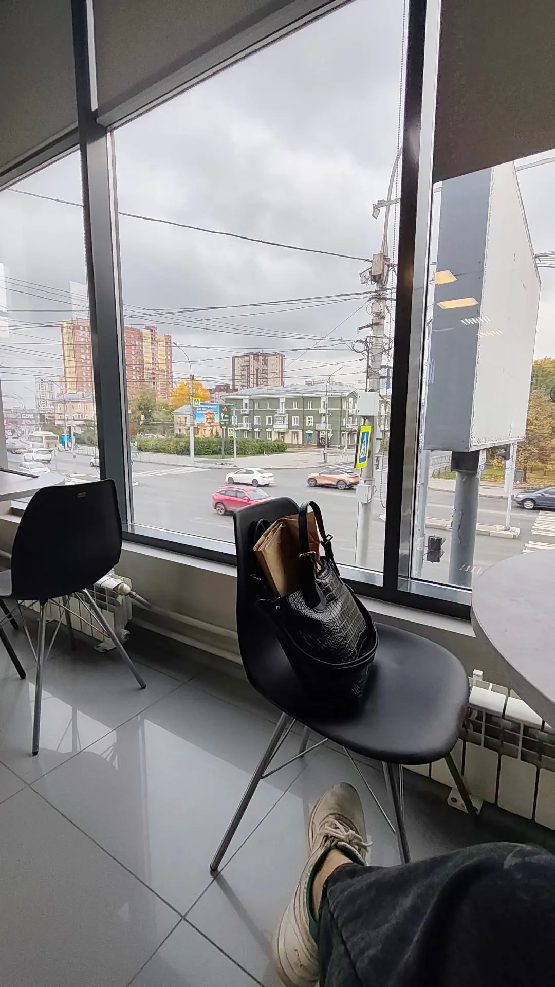 Всем привет я в офисе, кому что заказать пишите, привезу 💜