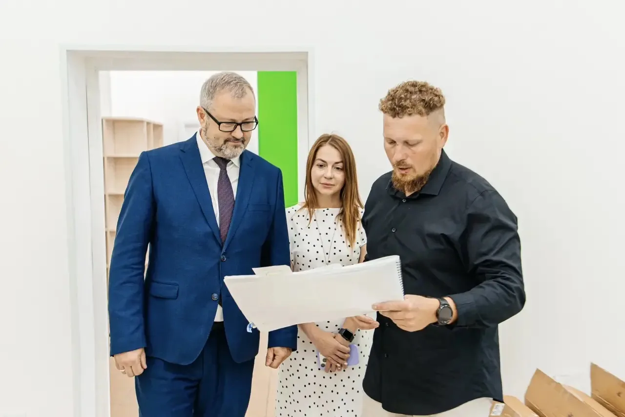 🔝 Мэр Липецка Михаил Щербаков посетил детскую городскую библиотеку, чтобы лично оценит...
