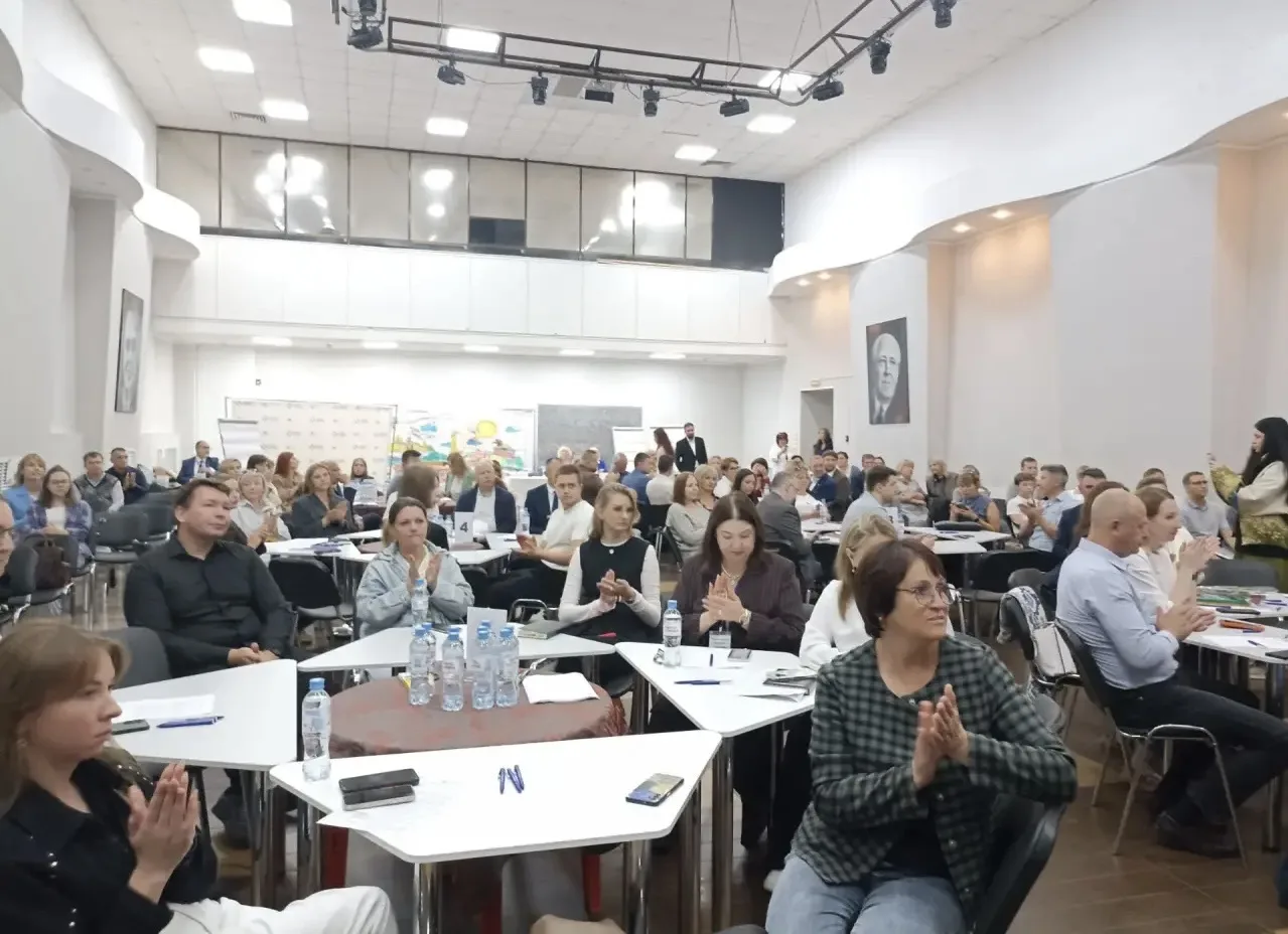 🤝 Сегодня в Костроме начал работу Большой региональный форум «Диалог с бизнесом»!