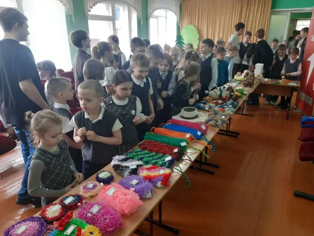 🎉Благотворительная ярмарка в нашей школе: вместе мы можем больше! 🎉📅Сегодня в нашей ...
