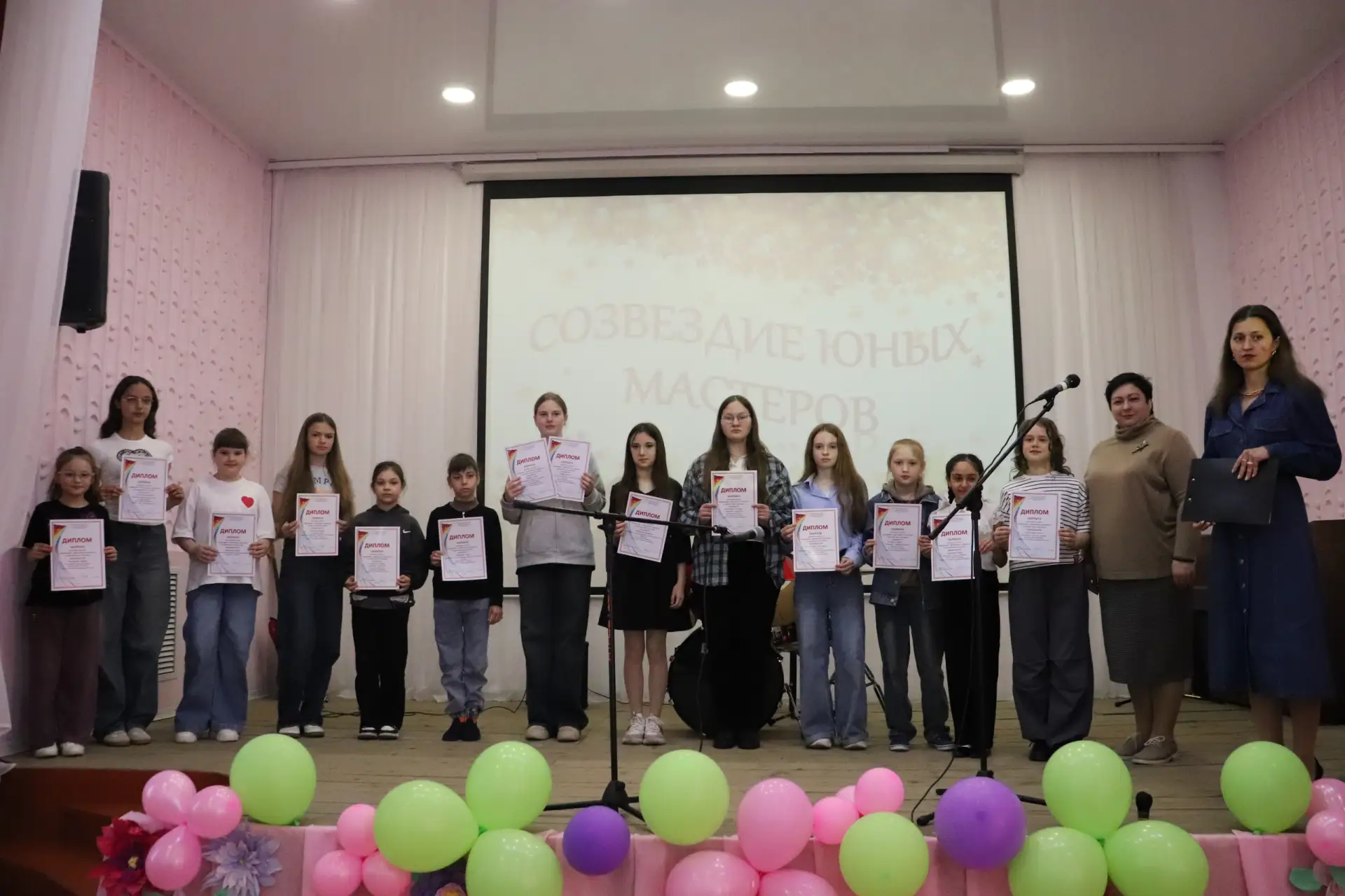 https://vk.ru/garmoniyacha?z=video-206178586_456239203%2F26f30b5fe1a8bdcd5c%2Fpl_post_-...