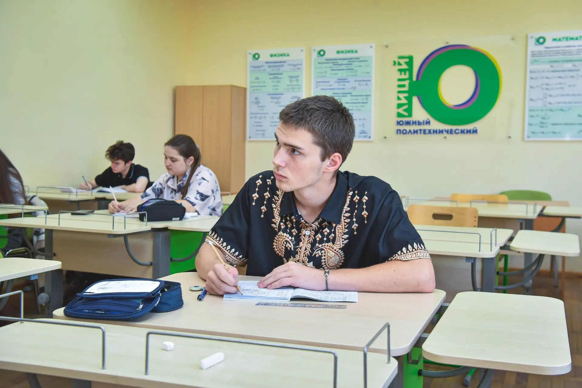 🎓 Утро пятницы начинаем с полезной информации для будущих политехников - школьников Но...