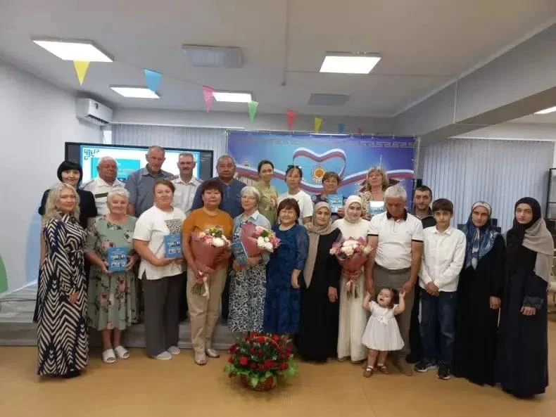 📚 В Сарпинской районной библиотеке прошла встреча, которую ждали!

Презентация третьей книги «Гордо