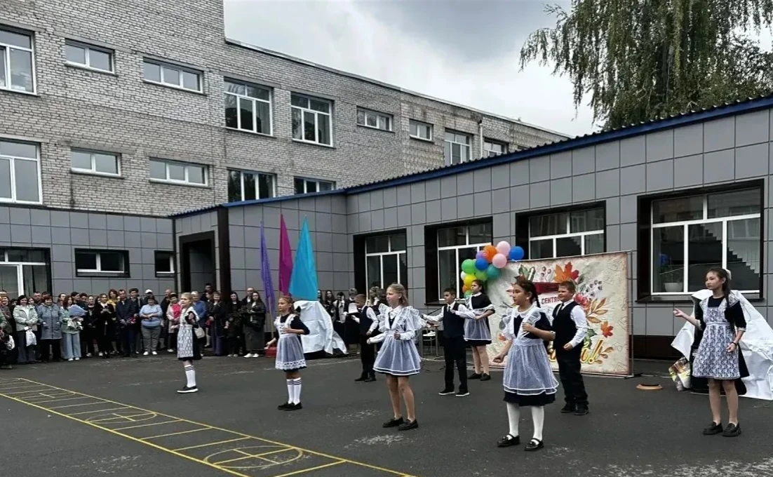 ‎🎉 День знаний в Краснозерском лицее №1: праздник, который объединяет!