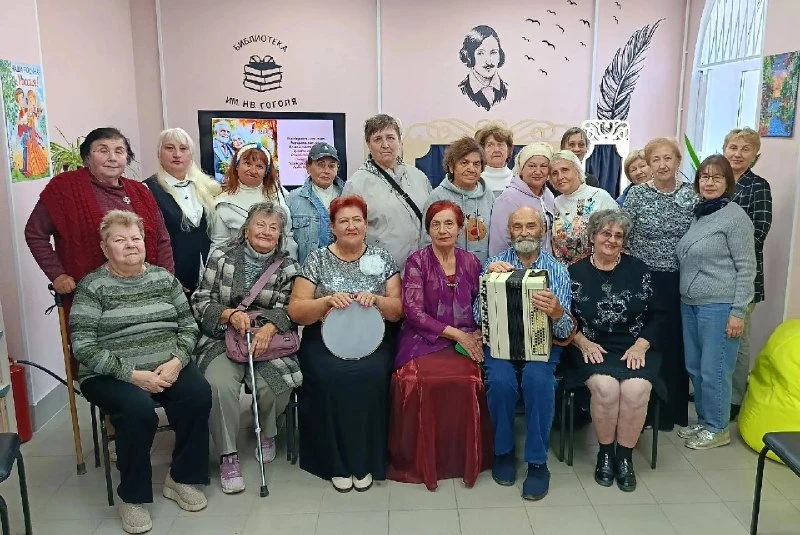 Литературно-музыкальный вечер для пожилых жителей Мариуполя