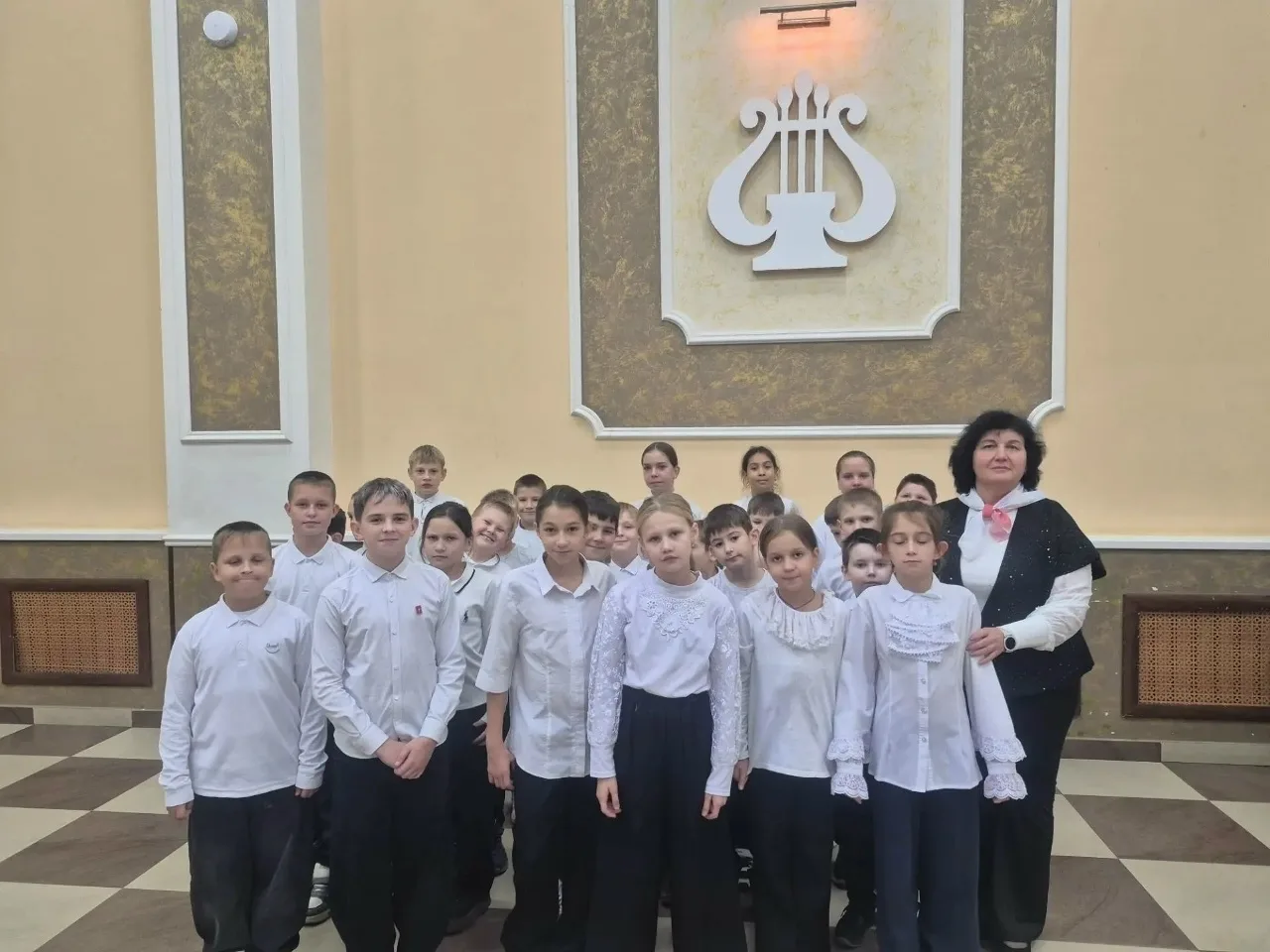 В Детском санаторном оздоровительном лагере «Березовая роща» 1 октября торжественно отк...