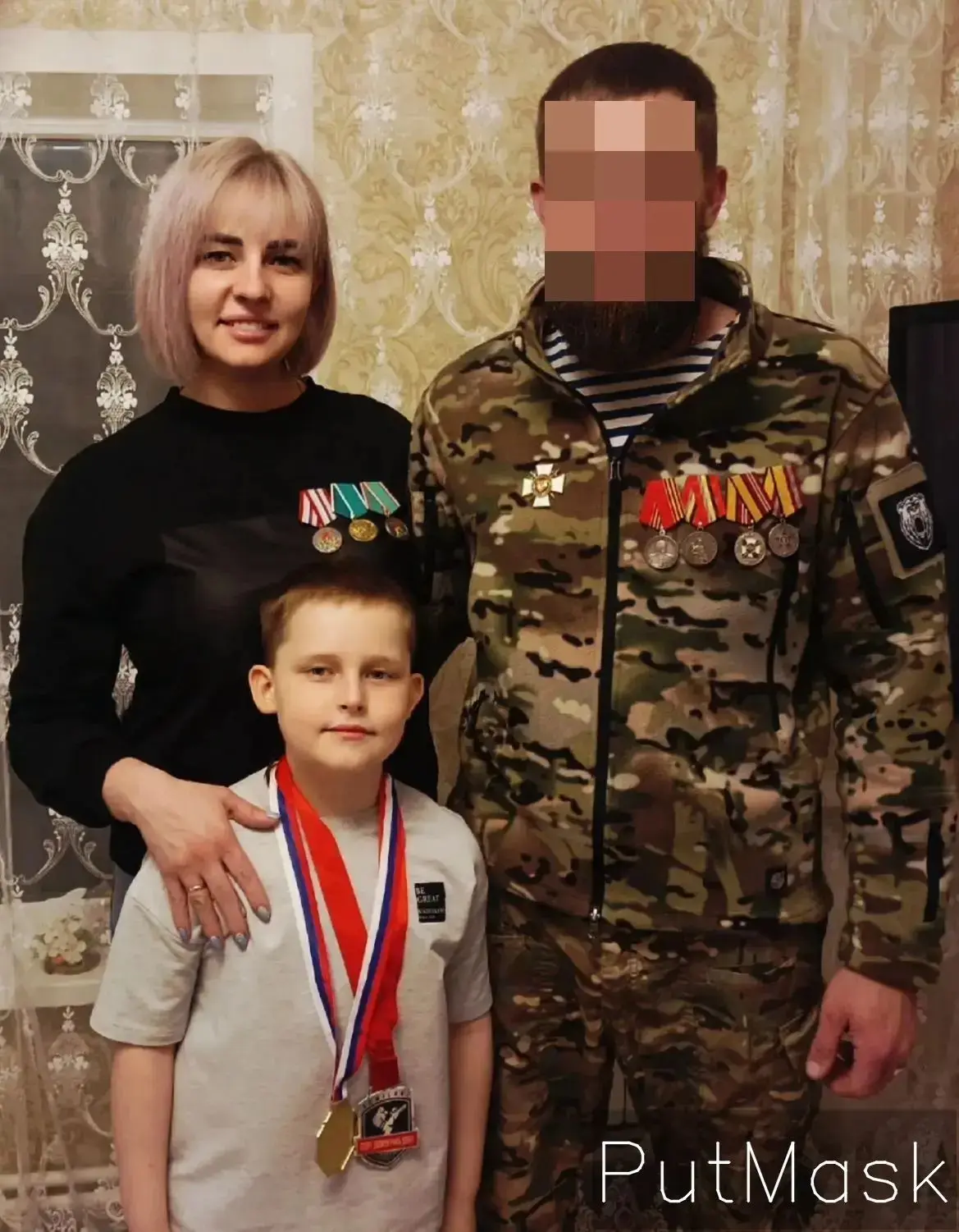 🌺За победу в региональном конкурсе «Семья года» в номинации «Семья защитника Отечества...