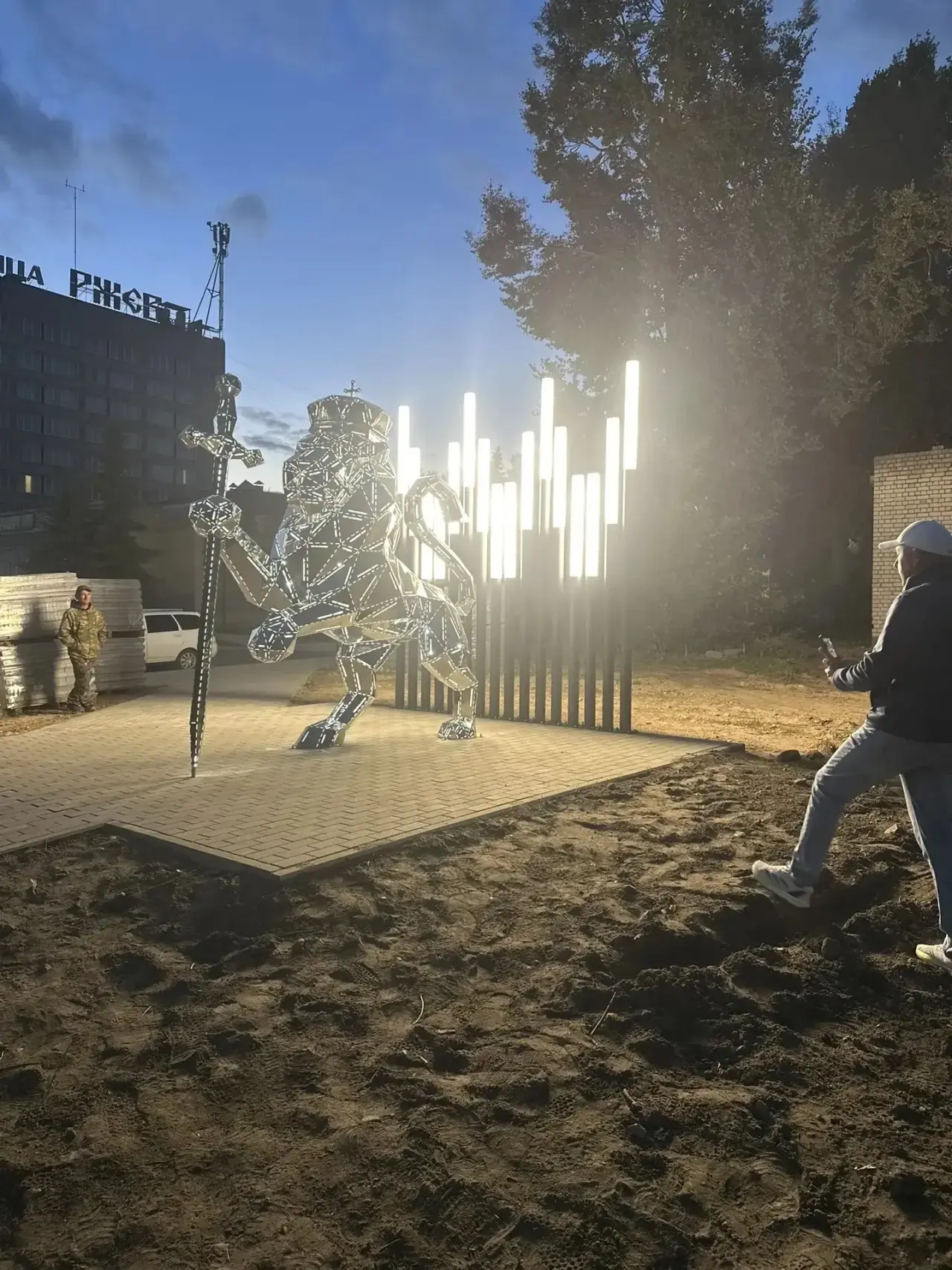 На набережной города Тверской области жители смогут сфотографироваться со львом.
