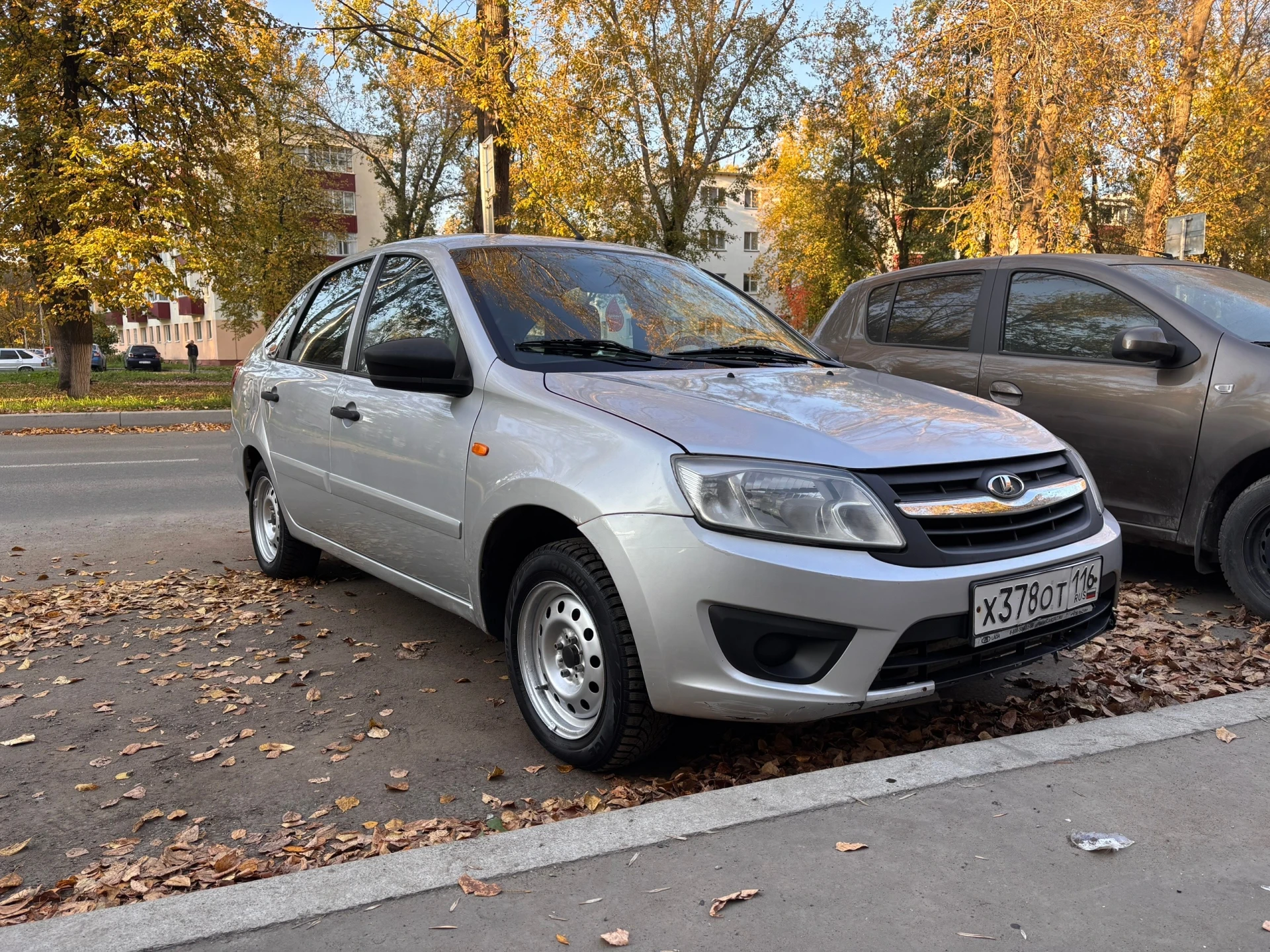 Lada Granta, 1.6 MT (87 л.с.)
