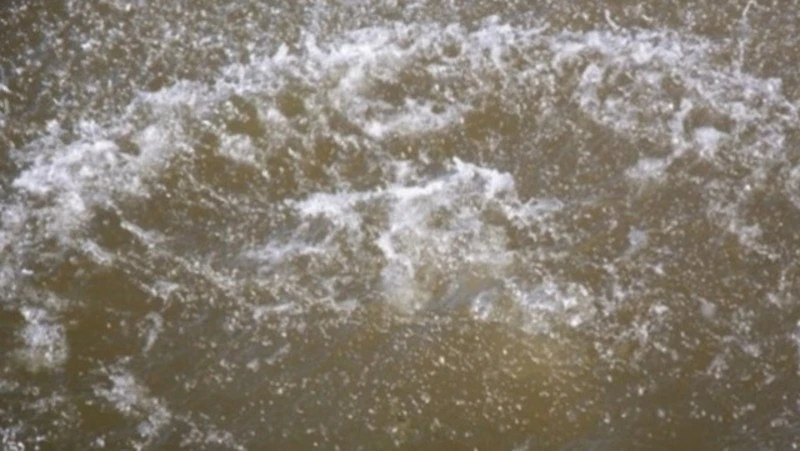 🌊 Жизнь 15-летнего юноши унесла астраханская река