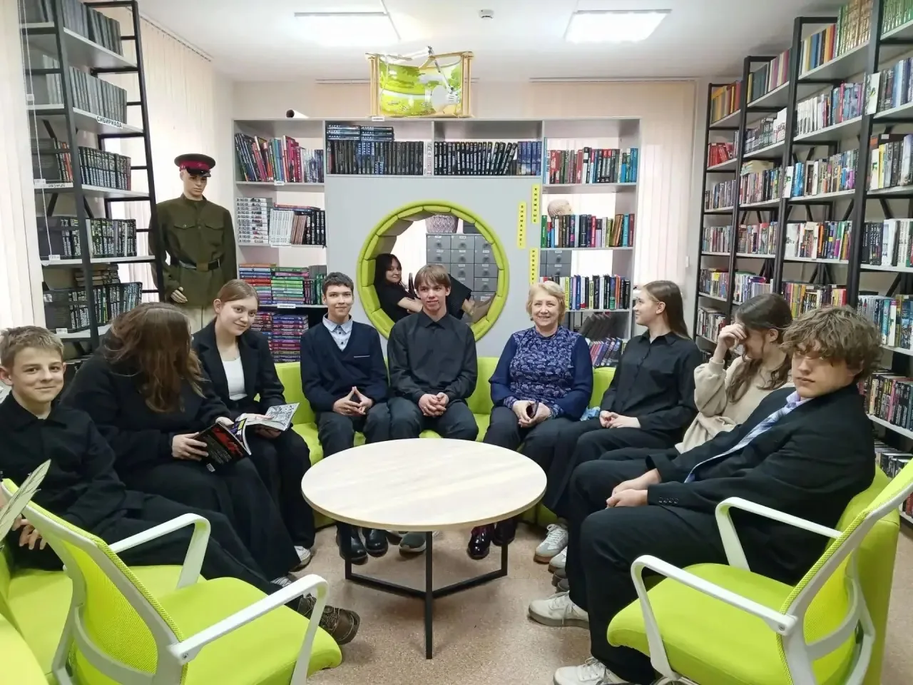 🎉 29 сентября команда 10 «А» класса совместно с классным руководителем Марьиной А. В. ...