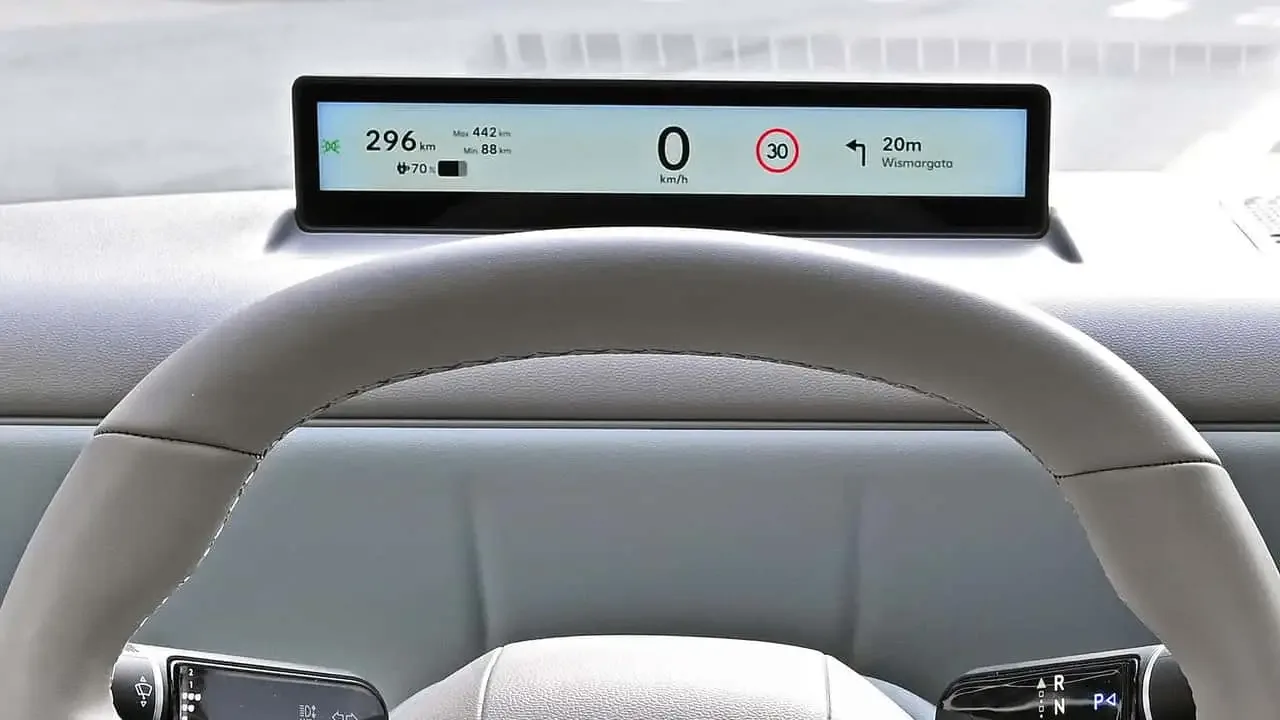 Hyundai начала продавать автомобили без приборной панели