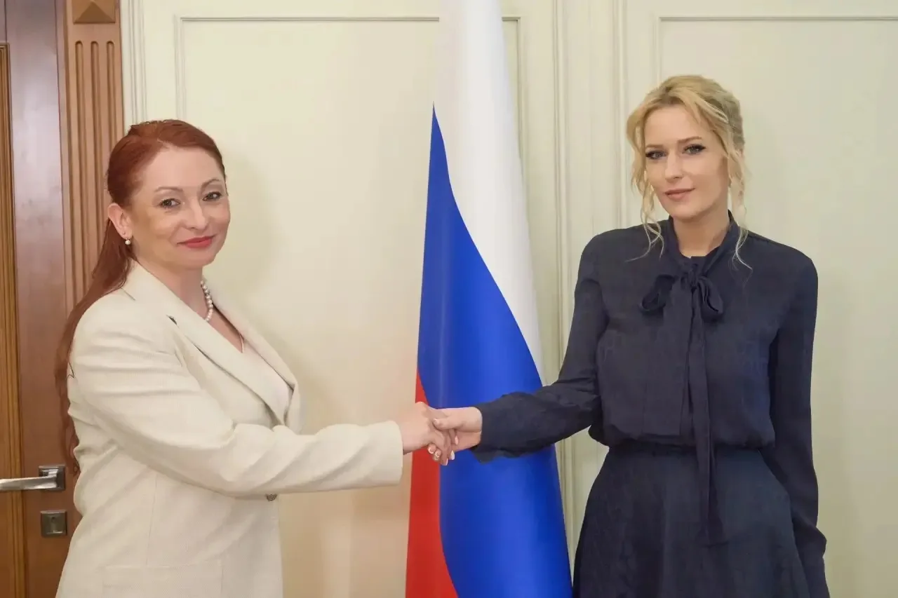 ❗️Мария Комлева может сменить Анатолия Чадова на посту омбудсмена в Оренбургской области

#Про_Полит