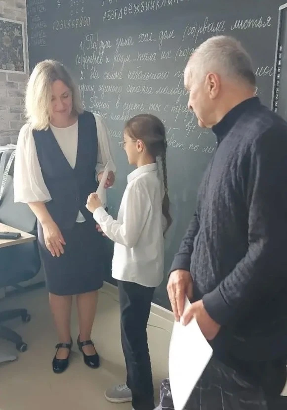 🏆 Шахматный турнир памяти Победы: итоги!  Сегодня в нашей школе прошло награждение победителей и при