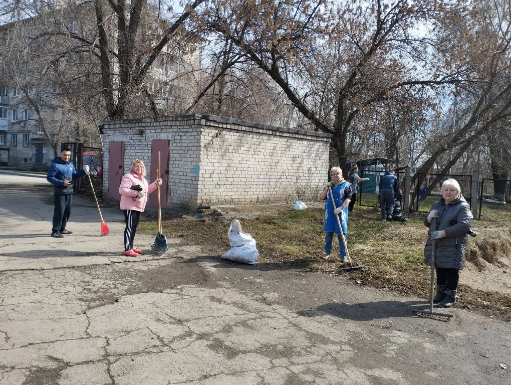 Дорогие наши мамы и папы, бабушки и дедушки!