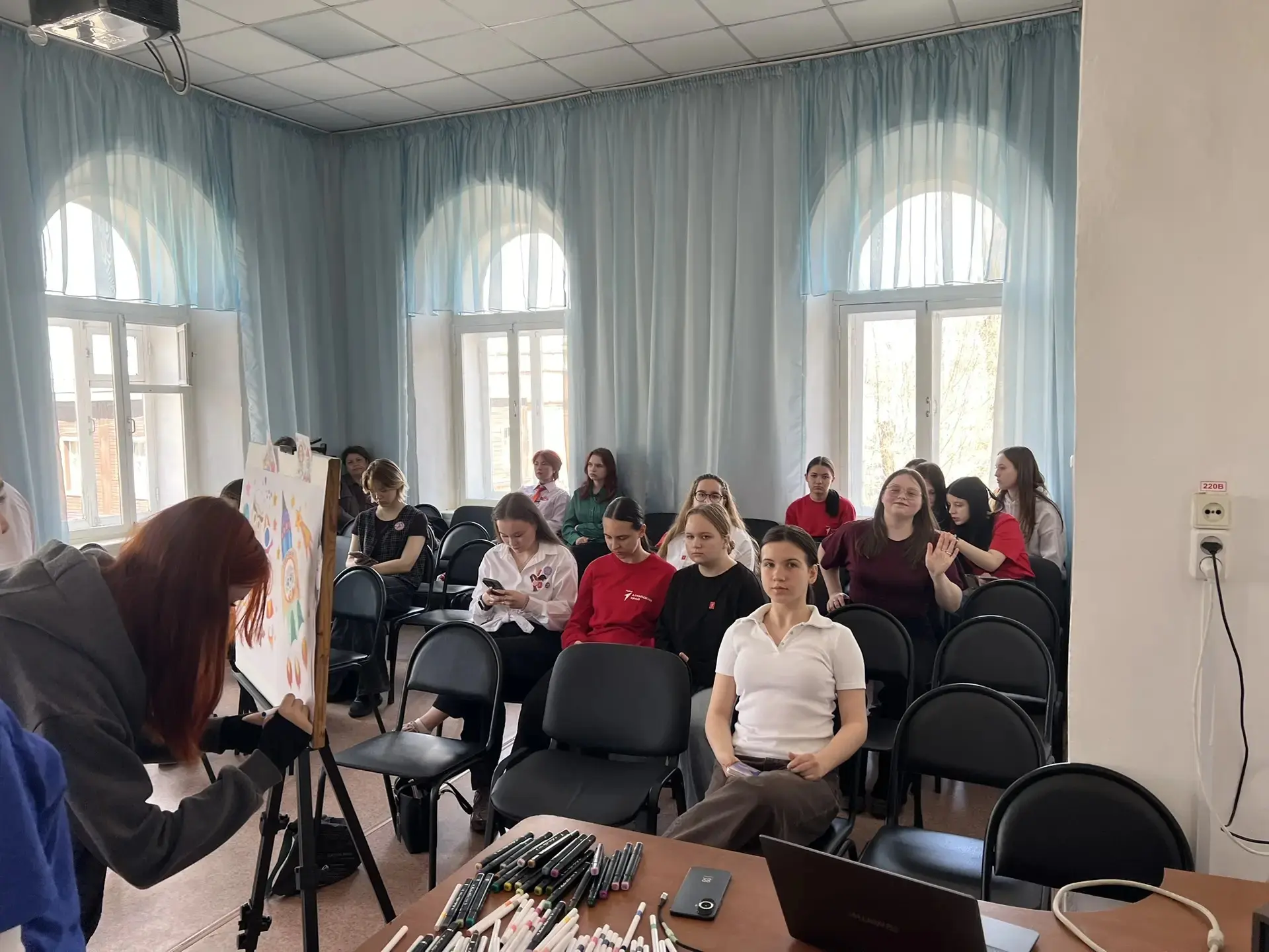 В Бийске 24 апреля , на базе МБУДО «Дом детского творчества» прошло очередное заседание «Совета Перв