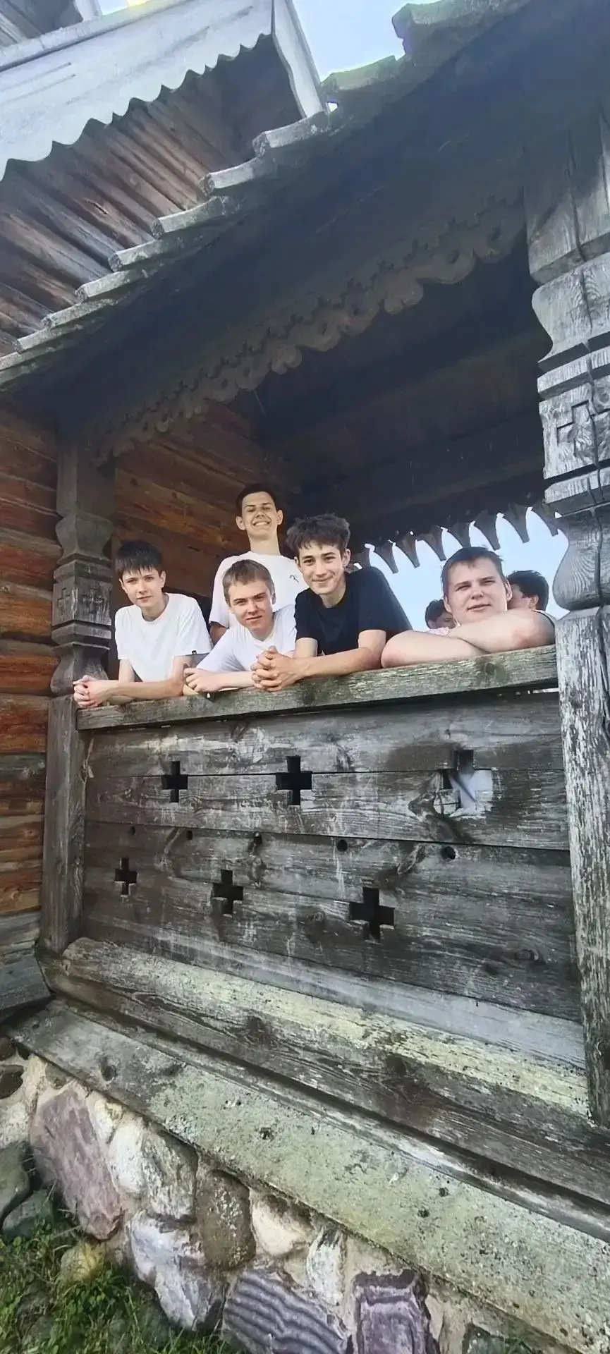 🎉 Ученики 9 «А» класса съездили в Плёс! 😍
Этот старинный городок знаменит именами Исаака Левитана 
