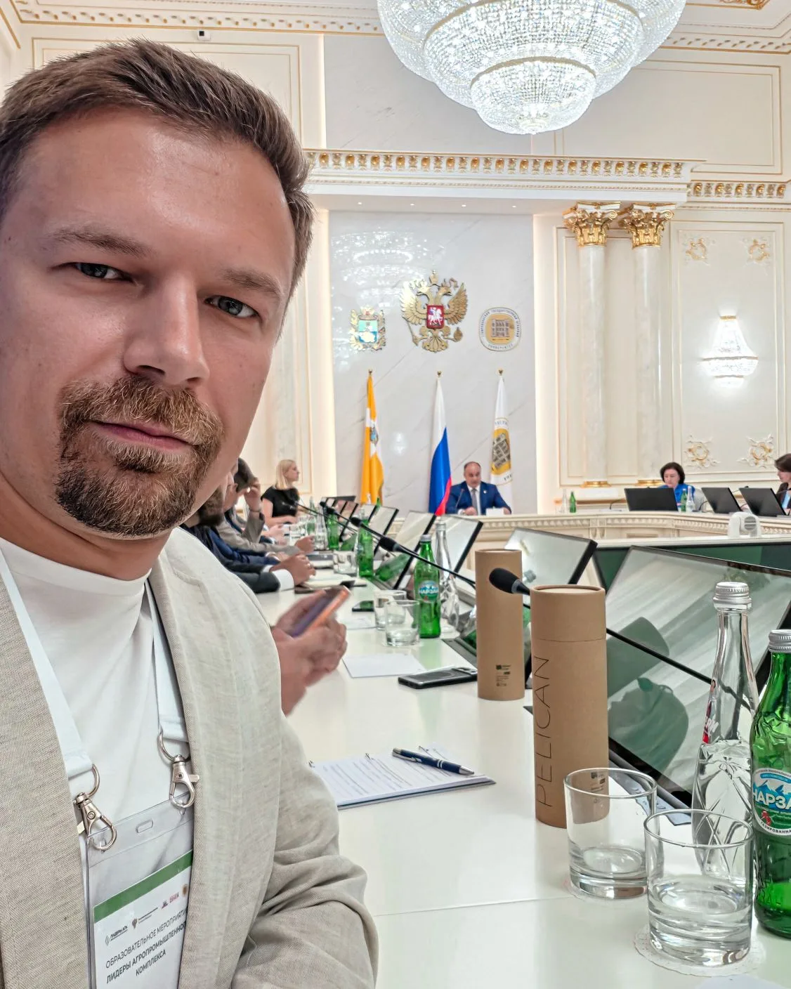 Задал сегодня публично на "диалоге без границ" в рамках обучения Лидеров АПК два вопроса учредителю 