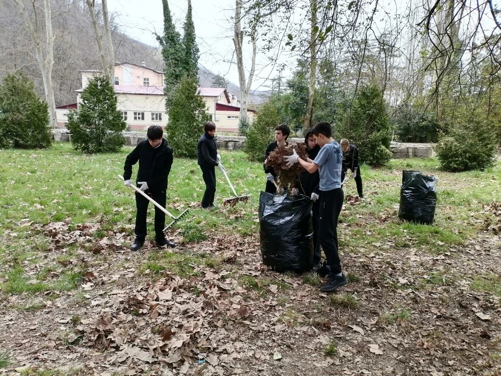 В минувшую пятницу наша школа распахнула свои двери не только для уроков, но и для важной экологичес