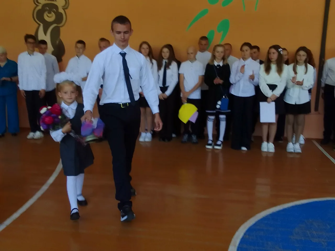 1 сентября во всех сельских школах Ухоловского округа прошли торжественные линейки, пос...