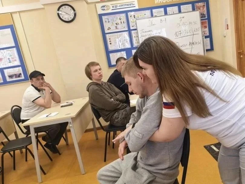 Важная миссия Сургутской станции скорой медицинской помощи: спасать — и учить спасать!