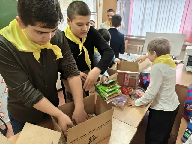 "ПОДАРИ ТЕПЛО СОЛДАТУ"  ☝️В преддверии празднования Великого Дня Победы педагогический коллектив, ро