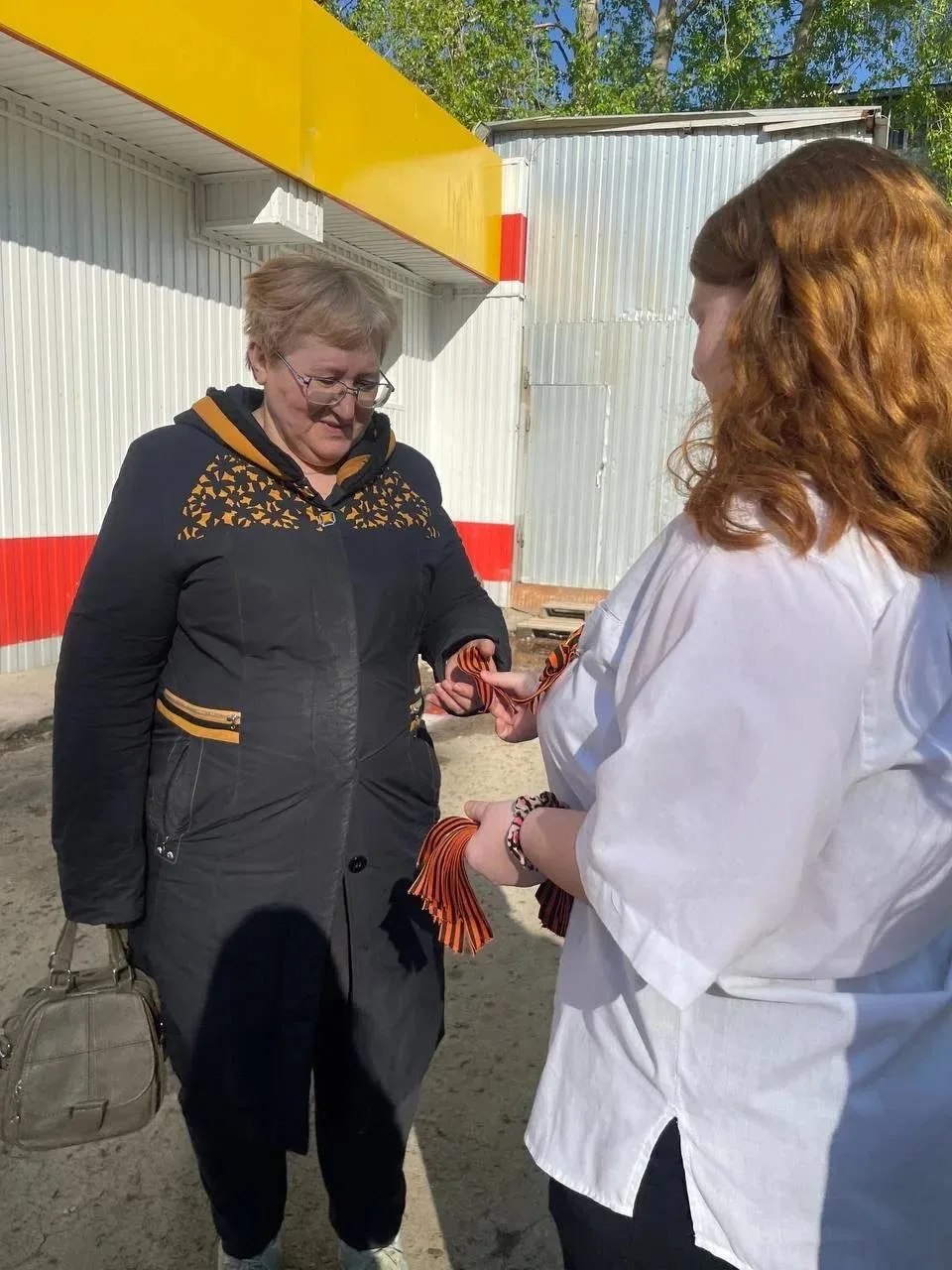 8 мая, в преддверии Дня Победы, обучающимися 9«А» класса вместе с классным руководителем Екатериной 
