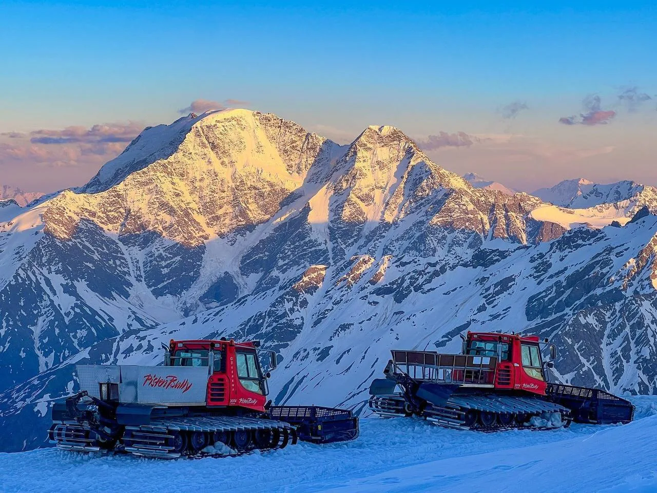 😍 Красивые рассветные фото с Эльбруса

📷  Фото: Курорт Эльбрус

• Наша группа ВК
• Анонсы путешест