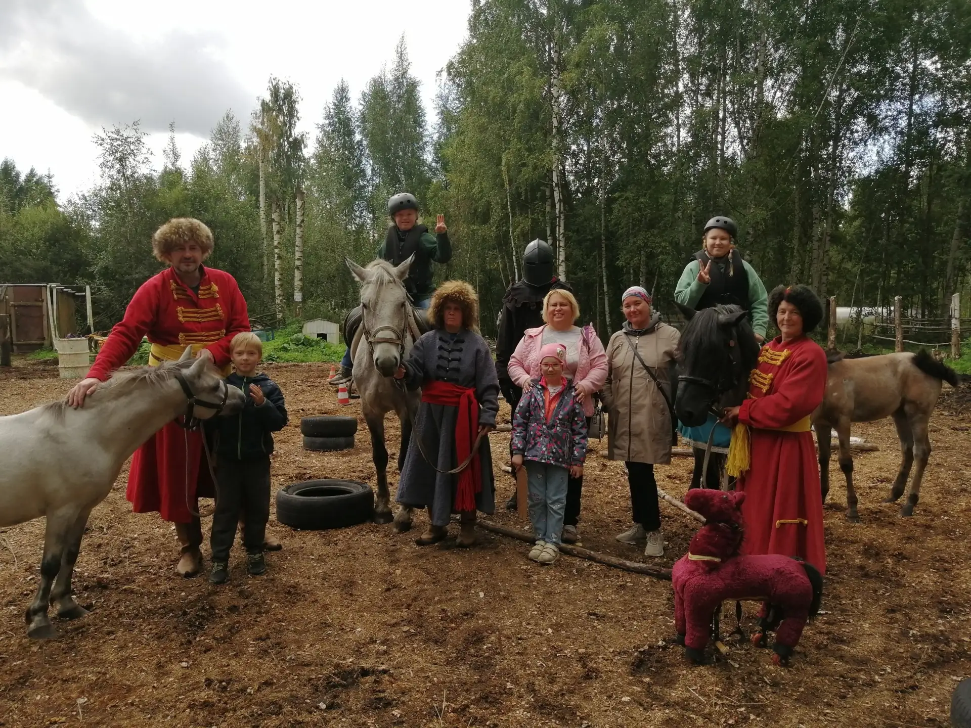Конный клуб "Амистр" и КИР "Великая государева крепость" г. Вологда под руководством Ан...