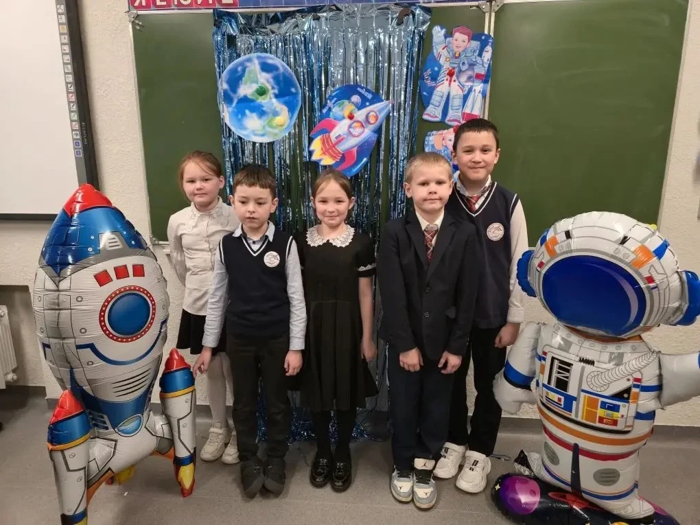 🚀 В 2 «А» классе прошла игра «Космические мечты»! 🌌