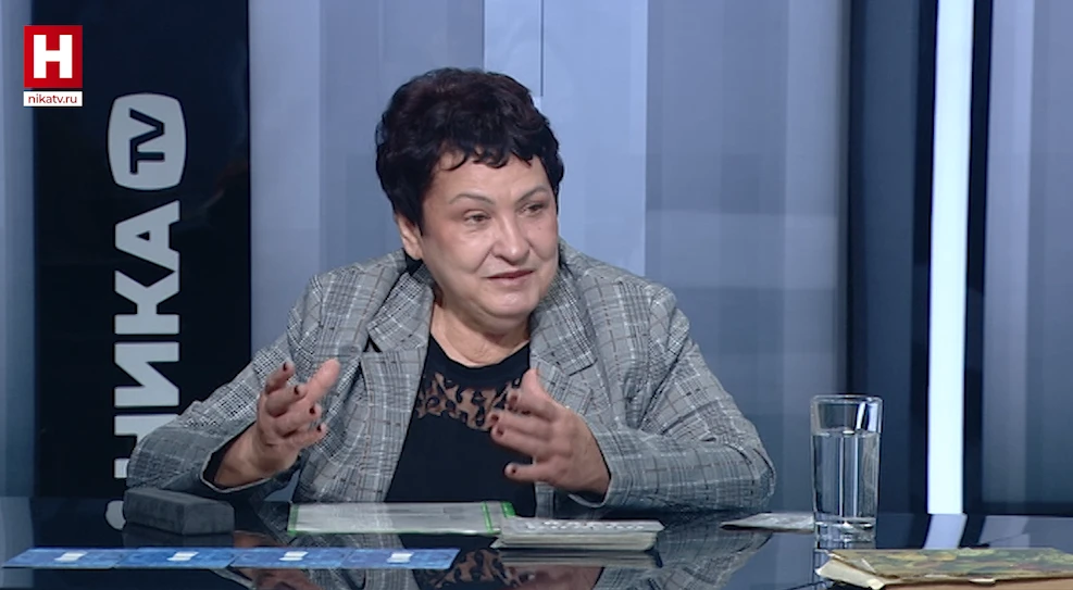 🎓 «Карт-Бланш» поздравляет педагогов и приглашает в гости учителя с уникальным опытом