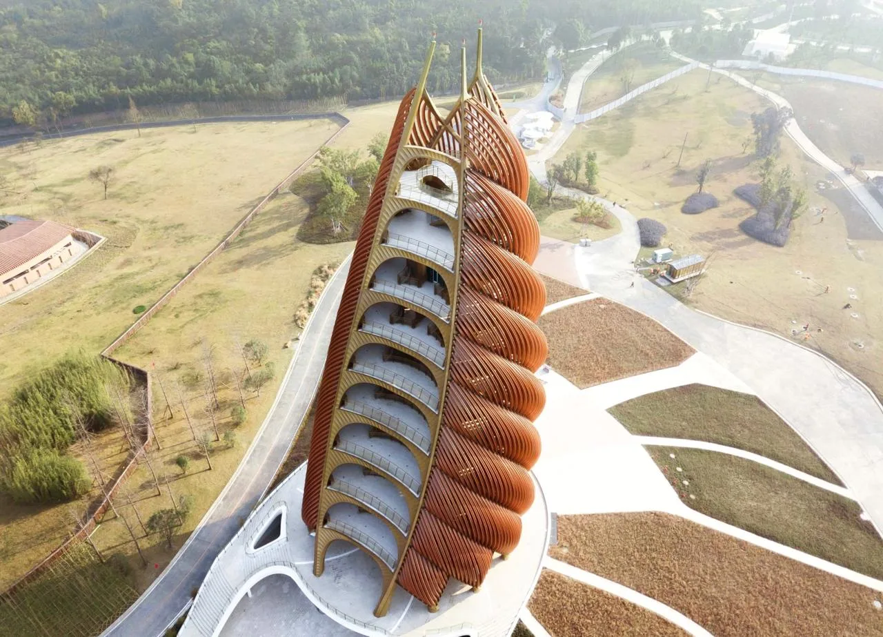 Panda Tower в Чэнду, Китай 🇨🇳  🔹 Panda Tower или Bamboo Tower - башня в Чэнду на территории Центра р