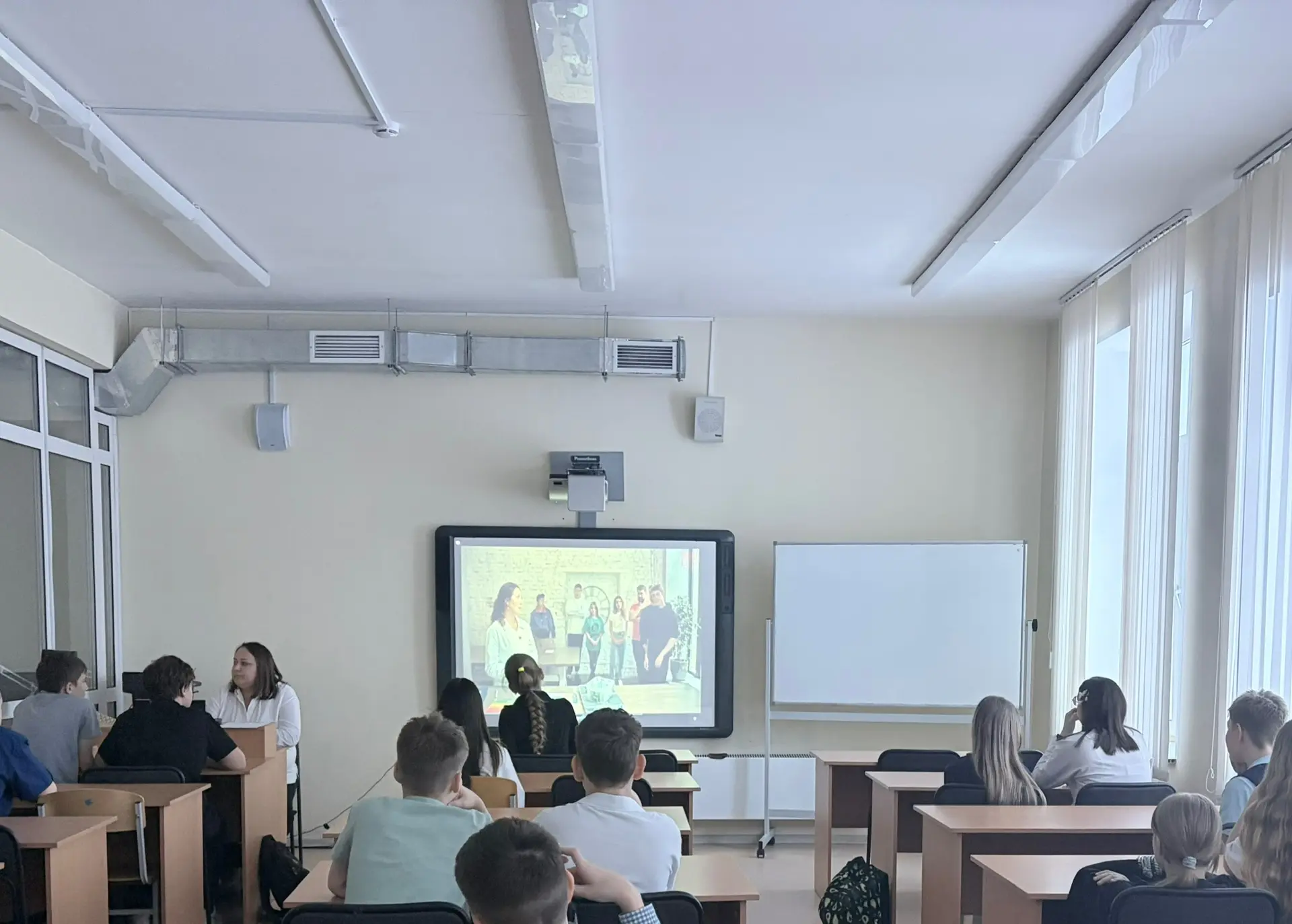 4 марта в рамках недели профилактики к нам в школу приехали специалисты Комплексного центра социальн
