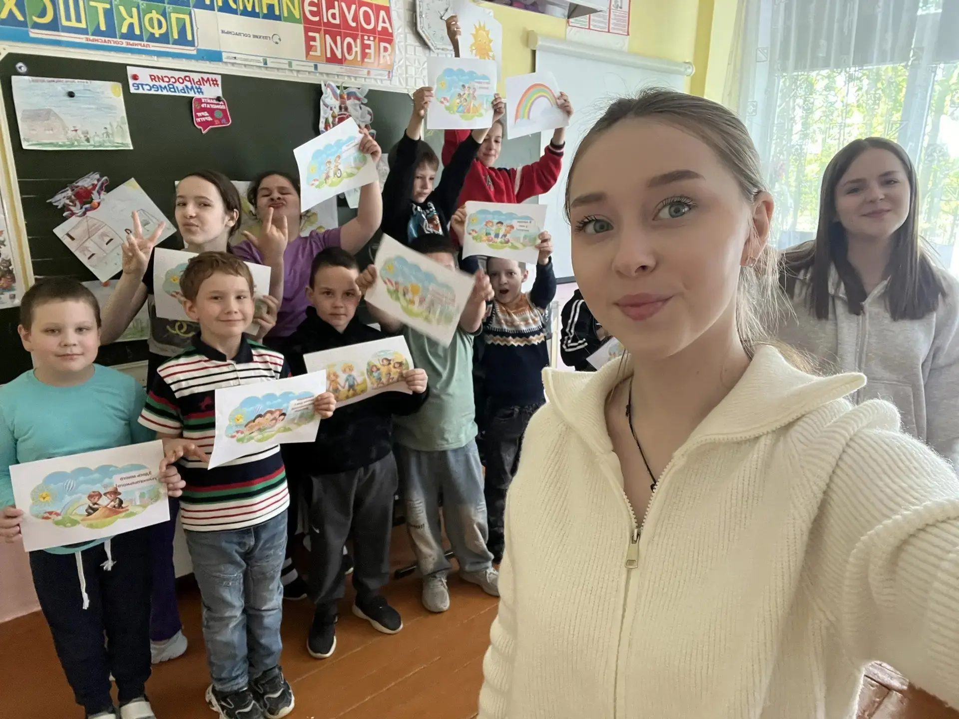 🌺 Каждый день наши вожатые вместе с