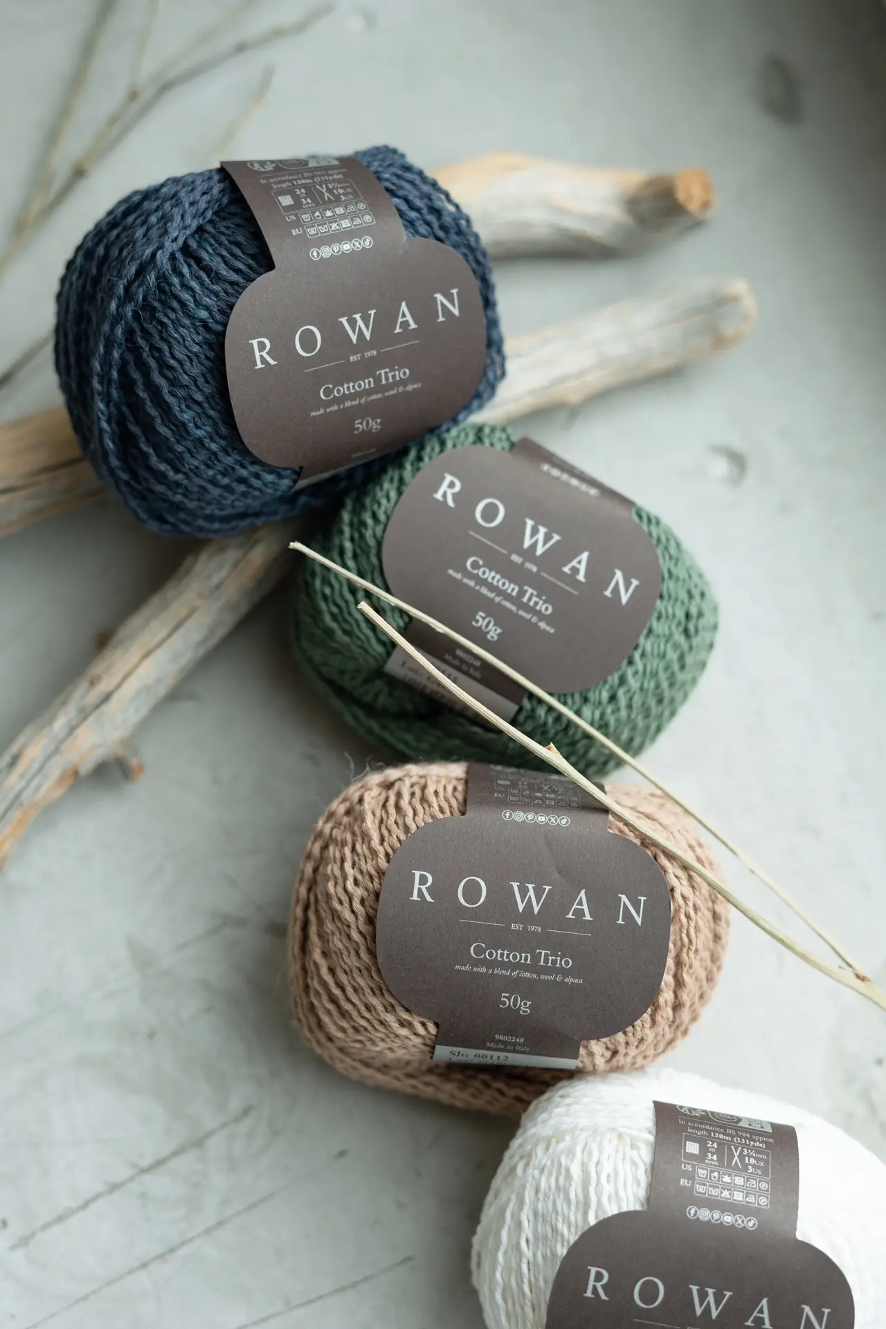 Все позиции Rowan со скидкой 15% до конца сегодняшнего дня и COTTON TRIO в том числе!

Роскошный и у